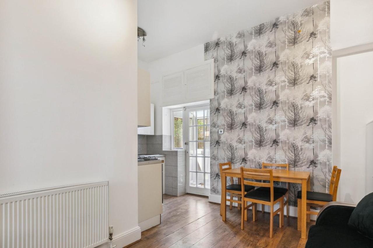 Cozy Wimbledon Apartment Londra Esterno foto